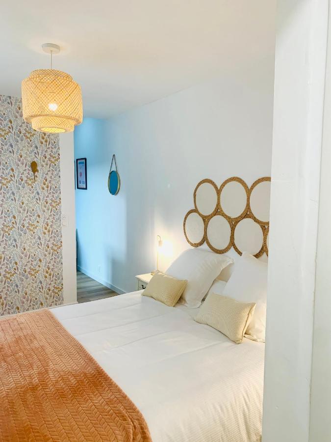 La Maison Des Trois Mats Рошвор Екстериор снимка